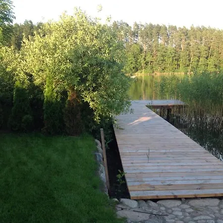 Dom Nad Jeziorem Z Prywatna Plaza Casa vacanze Maroz